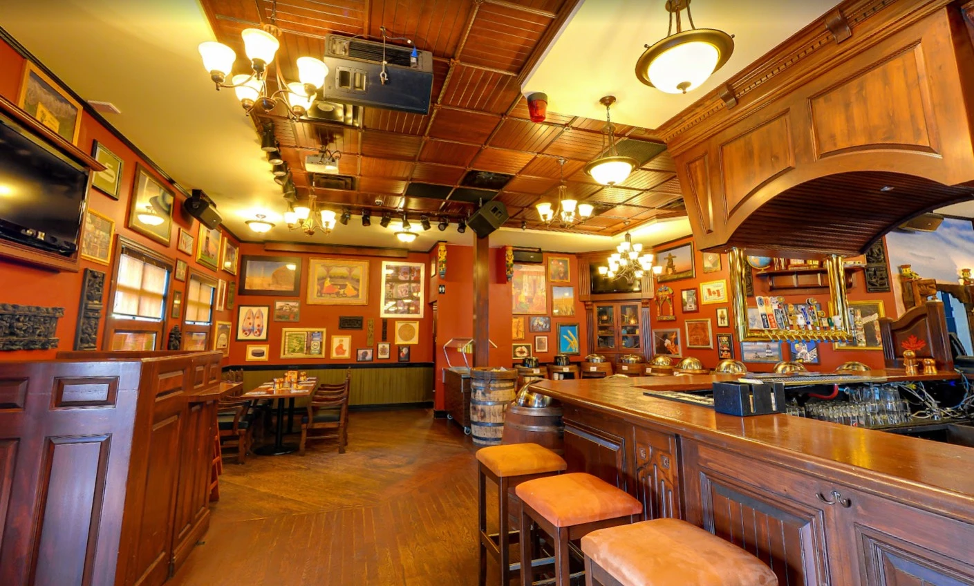 Haweli Indian Kitchen and Bar South Common Edmonton – restaurant dining area with warm Indian decor